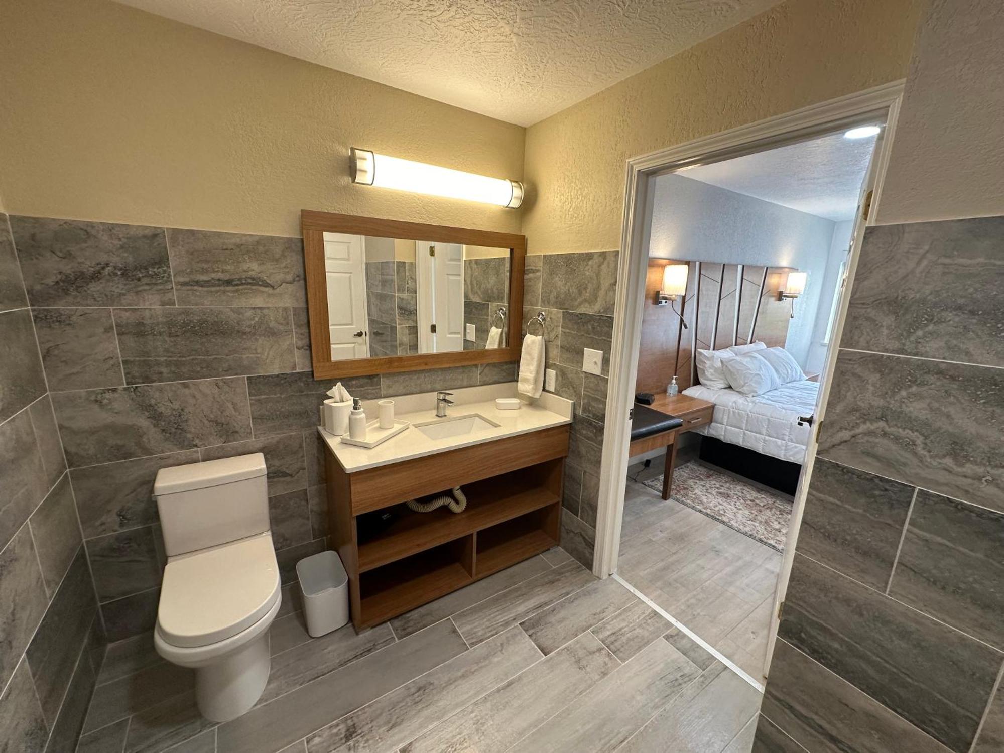 B&J Hotels Розуэлл Экстерьер фото
